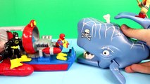Imaginext Whale & Pirate Attack Spider-man Batman on Spider Boat Pirate Loses Battle Black Manta