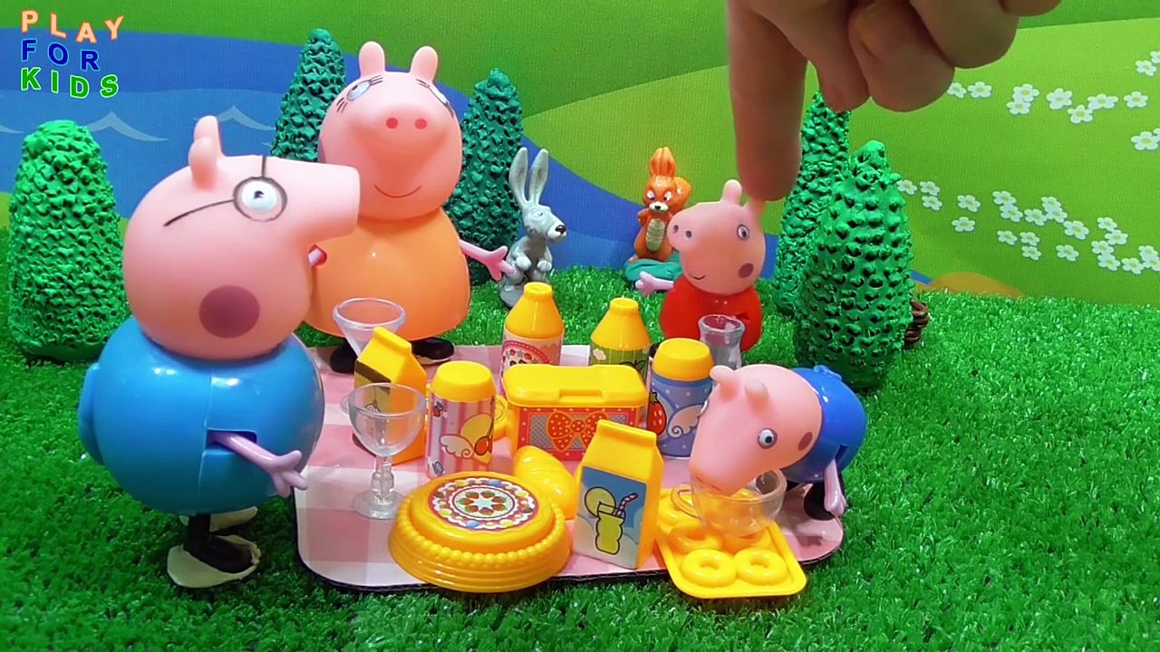 Свинка Пеппа. Укол для Паппы Свина. Peppa Pig, videos with toys.