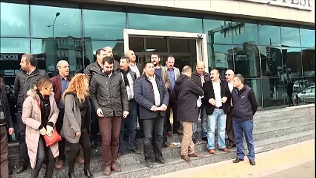 Karabağlı direnen işçiler: Tacizci Müdür'ün belediye ile ilişkisi tamamen kesilsin