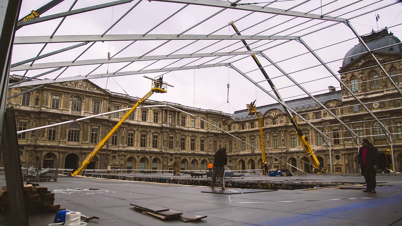 L'installation du défilé Dior automne-hiver 2016-2017 en 30 secondes