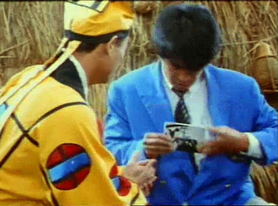 Tanrılar Çıldırmış Olmalı 3 - Kung Fu sahnesi