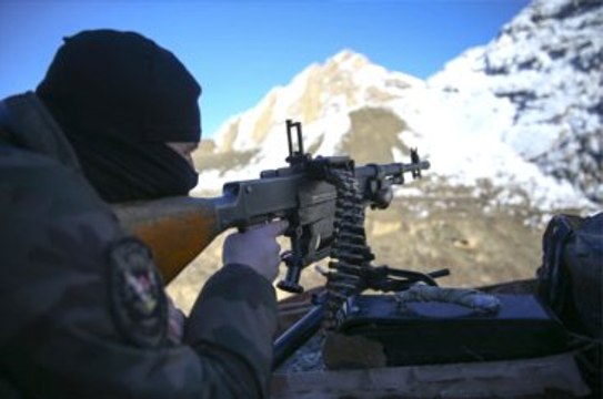 Yüksekova'da Barikat ve Hendek Operasyonu