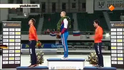 Кадры награждения российского конькобежца под гимн США