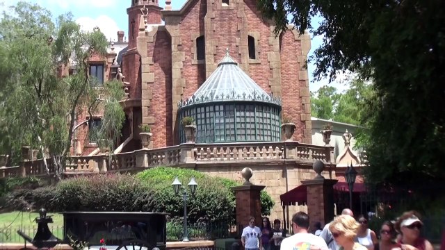 Walt Disney World: The Haunted Mansion HD- POV Magic Kingdom Florida