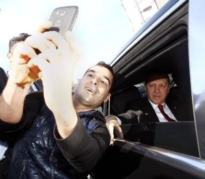 Cumhurbaşkanı Erdoğan'ın Konvoyunu Durdurup Selfie Yaptı