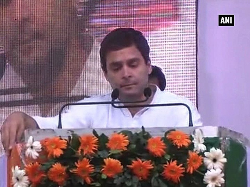 Rahul Gandhi accuses Centre of adopting double standards