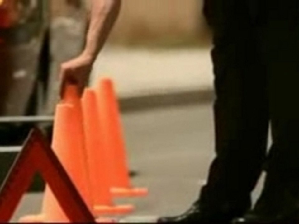 Roue_chang_e_par_un_homme