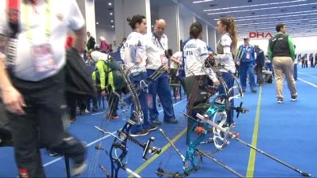 Dünya Salon Okçuluk Şampiyonası Devam Ediyor