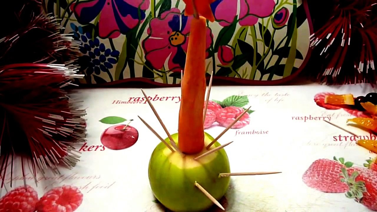 Елочка из фруктов! №2 Christmas tree of fruit! Украшения из фруктов! Decoration of fruit!