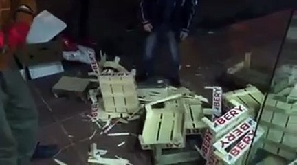 Köksal Baba Kışa Hazırlık Kasa Kırıyor