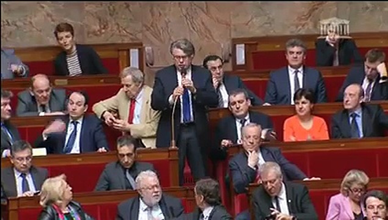Quand Gilbert Collard s’en prend violemment à Manuel Valls