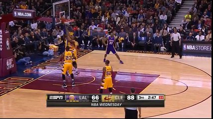 LeBron James destroys D'Angelo Russell's balls