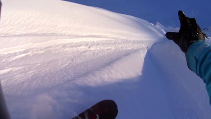 Vidéo : une descente vertigineuse pour Jeremy Jones en Alaska !