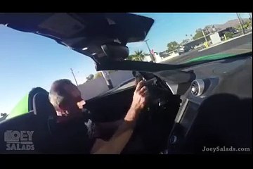 شاهد ما حدث لهم عندما حاولوا سرقة تلك السيارة الفارهة