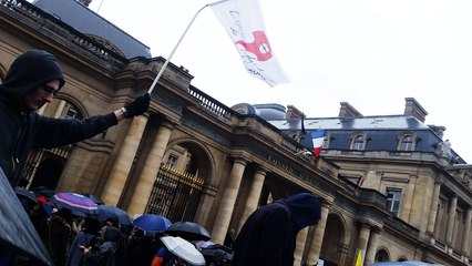 Interception : État d'urgence, état de méfiance (Teaser)