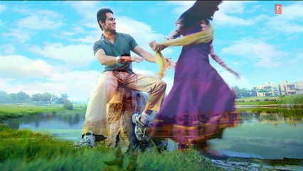 Feroz Khan HD Video with White Bangles