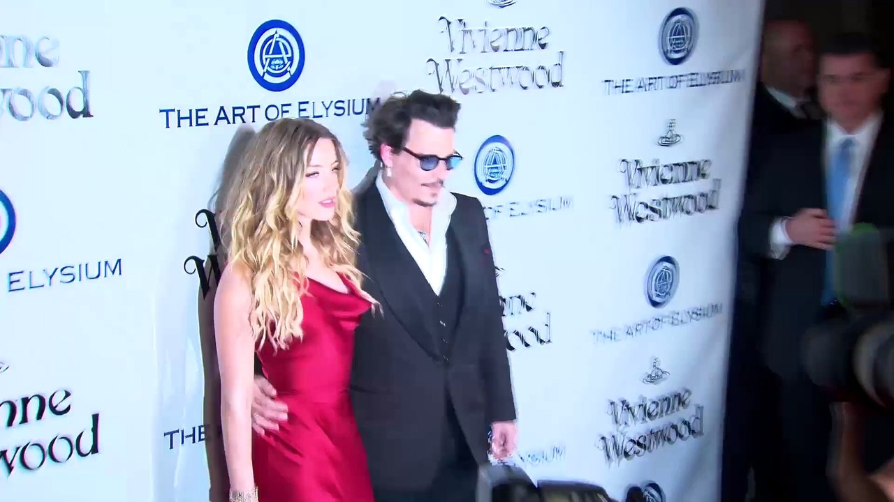 Johnny Depp tracked down amber heard after filming the rum diary.