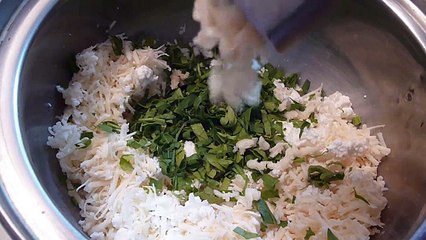 Лаваш с творогом, сыром и зеленью