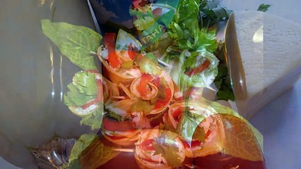 Рулетики из кабачков. Очень вкусно, быстро и легко. Закуска с помидорами и сыром