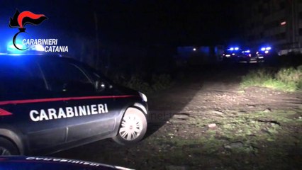 Tải video: Itali, operacion kundër mafias kataneze; mbi 100 të arrestuar - Top Channel Albania - News - Lajme