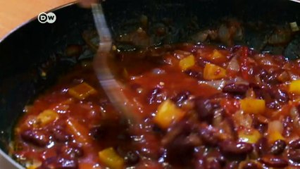 Refugees step into society through soccer | DW News