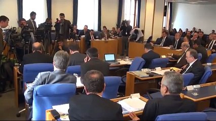 Plan ve Bütçe Komisyonu'nda 'sahtekarlık var' tartışması