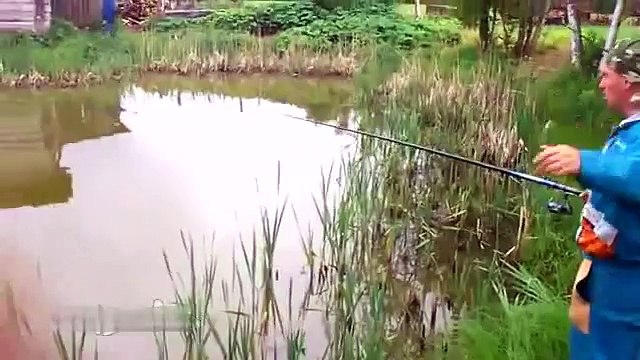 Ну что тут сказать рыбалка удалась!! Смотреть всем, Смешной кот! Котэ класс!!