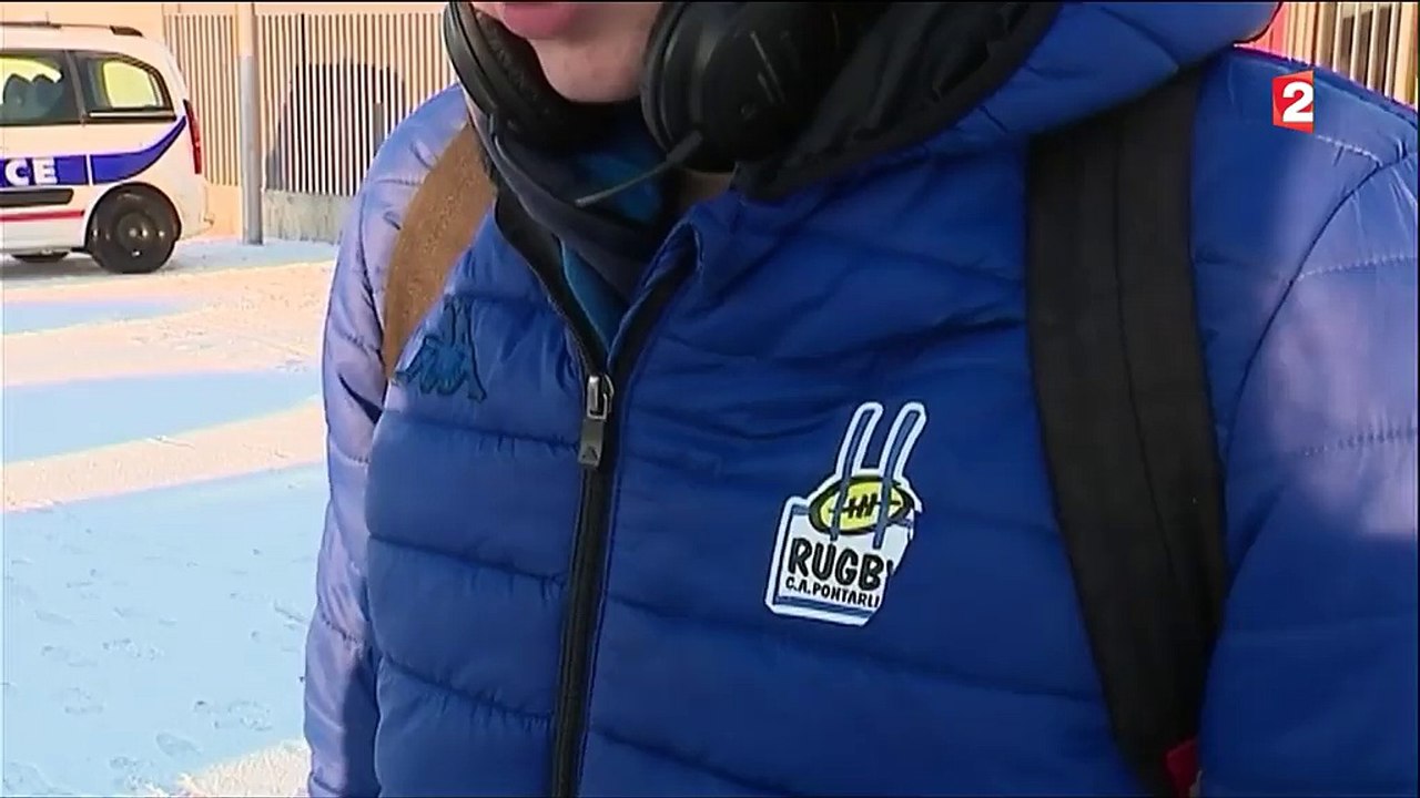 Accident de car dans le Doubs : les élèves du collège Lucie-Aubrac rendent hommage à leurs camarades