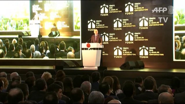 Erdogan slams EU, UN, threatens to send refugees outside Turkey