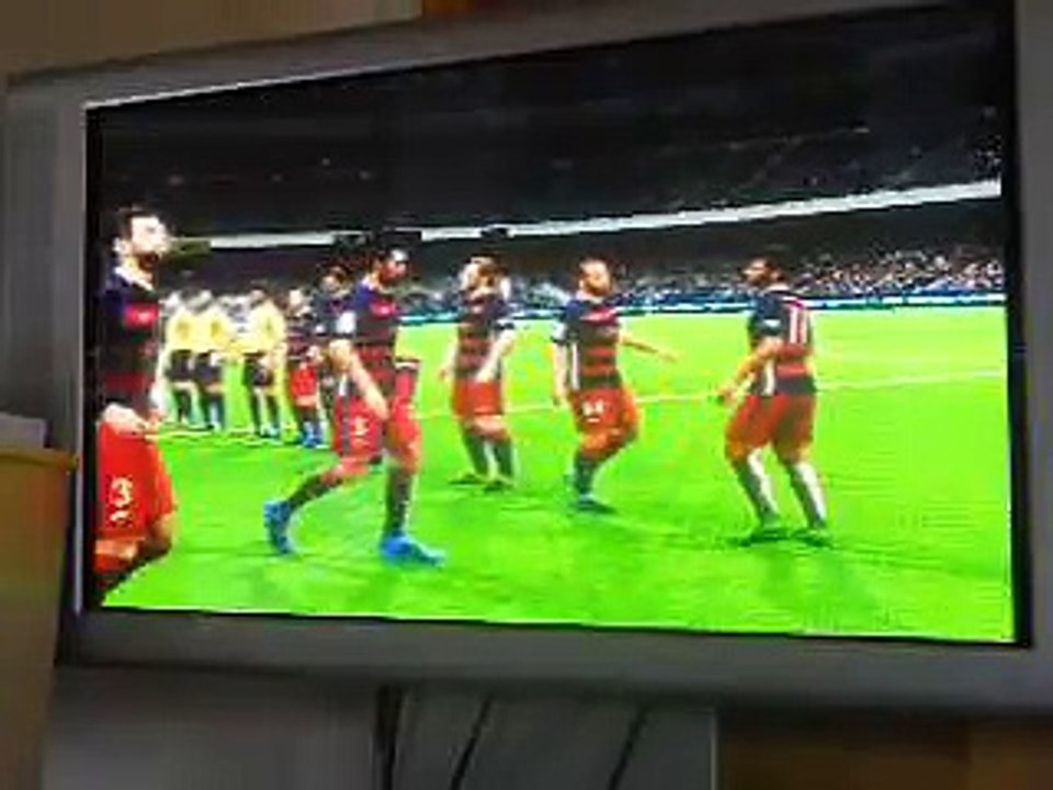 GAMEPLAY MACTH FIFA 16 PS3 - El Clásico - FC Barcelona vs Real Madrid (Latest Sport)