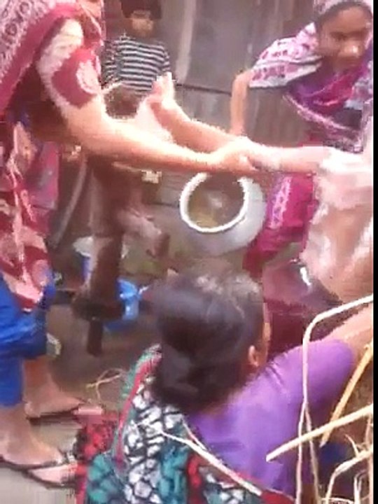 Very funny first time bathing