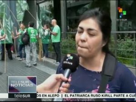 Argentina: trabajadores públicos se declaran en alerta ante despidos