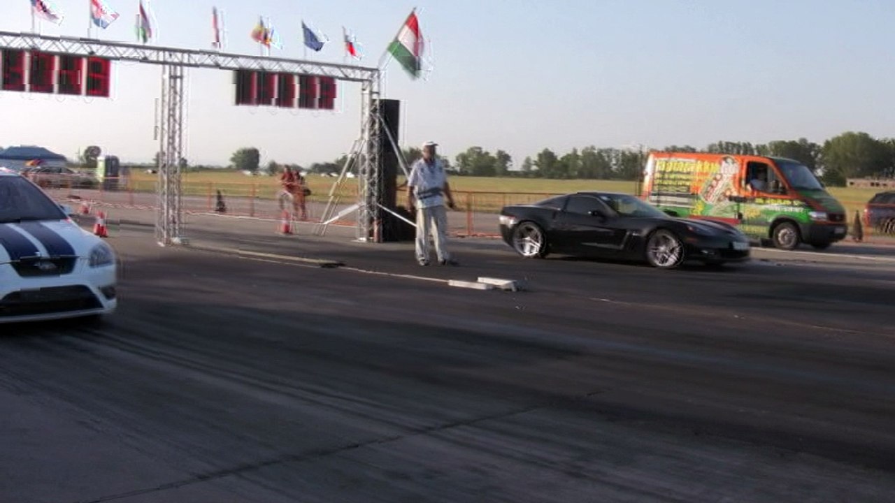 Chevrolet Corvette Z06 Vs. Ford Focus RS