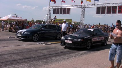 Nissan Skyline R32 GT-R Godzilla Vs. Audi RS6