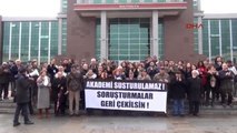 Eskişehir'de Bildiriye İmza Atan Akademisyenlere Alkışlı Destek