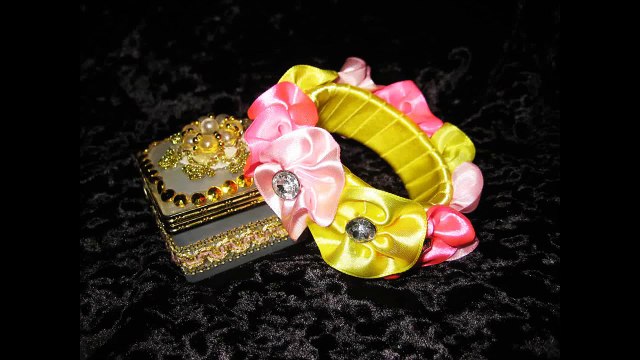 DIY Яркий браслет из лент и пластиковой бутылки. Мастер-класс - Bracelet tapes and plastic bottles