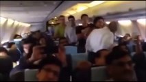 Sonu Nigam Singing On AIRPLANE Midair - Jodhpur Mumbai Flight - Pilot Suspended #intolerance (720p FULL HD)
