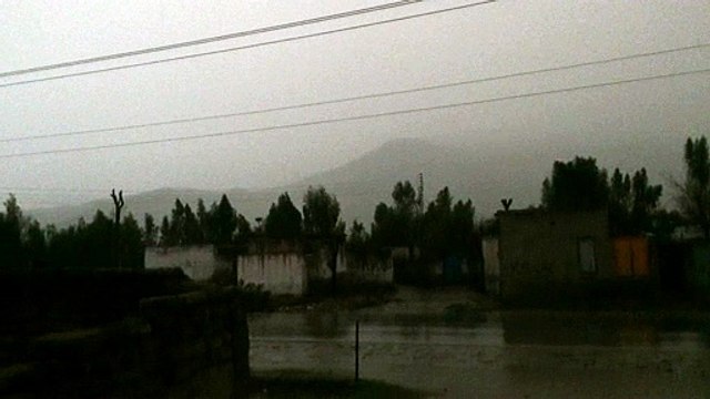 Day convert into night very scary and very high rain, Thunderstorm in United States of Ismaila Swabi KPK Pakistan clip 3