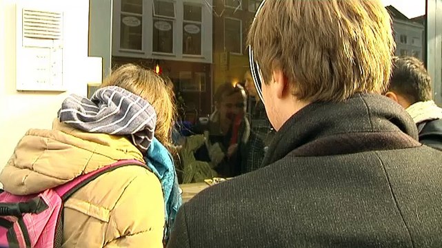 Brownies en brokjes: Groningen heeft een kattencafe - RTV Noord