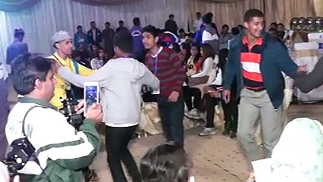 Mara-ey-te-Mara-Mera-Yar-Ey-By-Manzoor-Mirza-Singer-Song (6)