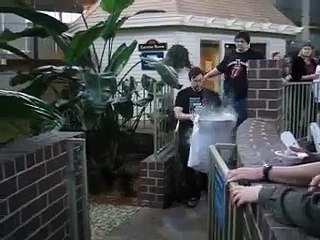 Havuzun içine Sıvı Nitrojen Dökülürse Ne Olur Yok Böyle Bir