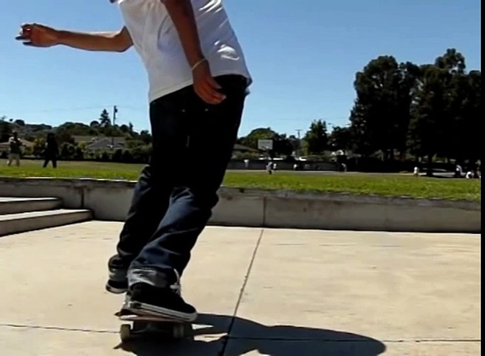 BACKSIDE 180 KICKFLIP SLOW MOTION video Dailymotion