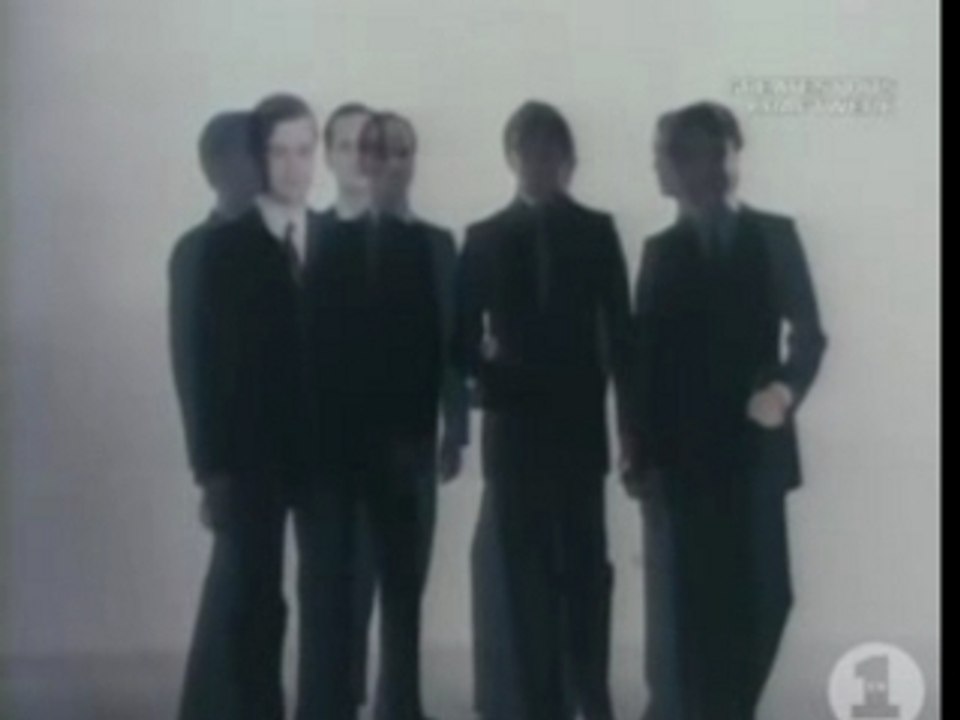 Kraftwerk - Showroom Dummies