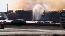 İskenderun Körfezi'nde saman yüklü gemi yanıyor