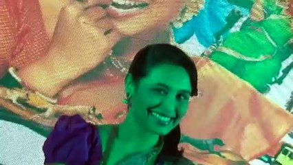 LEAKED Rani Mukerji Baby Bump, Bollywood Actresses SHOW OFF Baby Bump