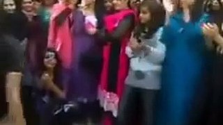 pakistan girl dance