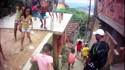 Test drive Descida Escada de Santos - Pinkbike