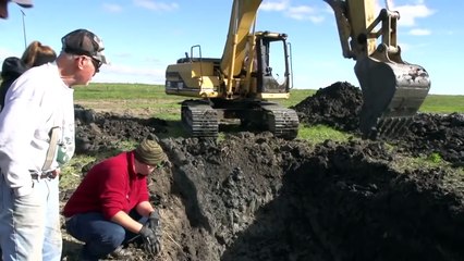 ENCUENTRAN CABEZA DE MAMUT GIGANTE (720p)