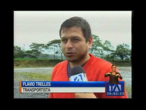 Río se desborda en la Amazonía y amenaza zonas pobladas