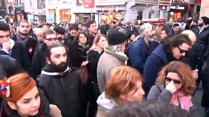 Fransa saldırılarına tepki protestosunda arbede